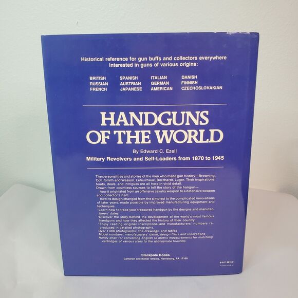 Handguns of The World: Military Revolvers Self Loaders 1870-1945 Ed Ezell READ - Picture 2 of 16